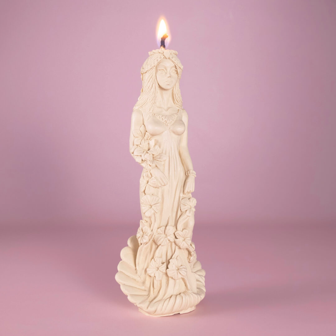 Scented Beeswax Candle "Sea Maiden"