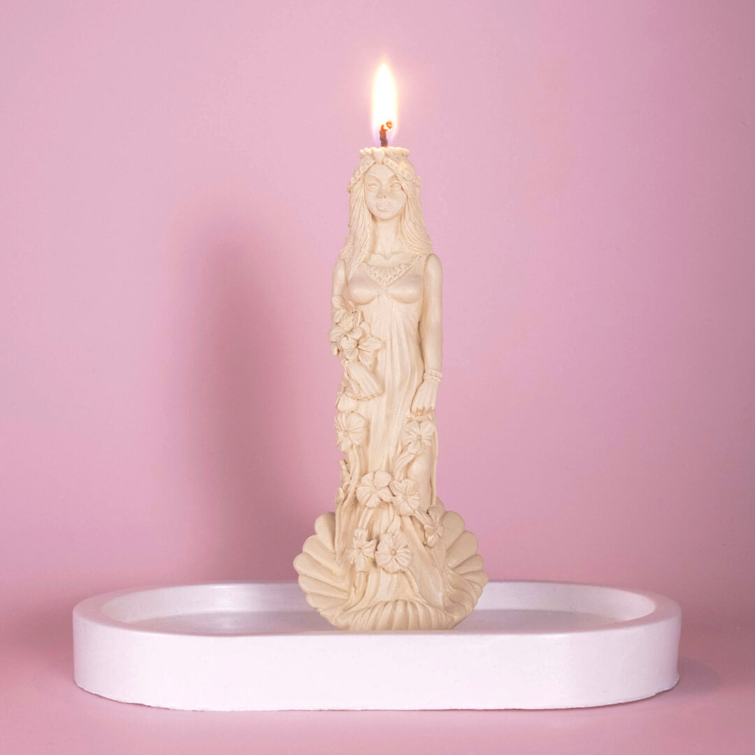 Scented Beeswax Candle "Sea Maiden"