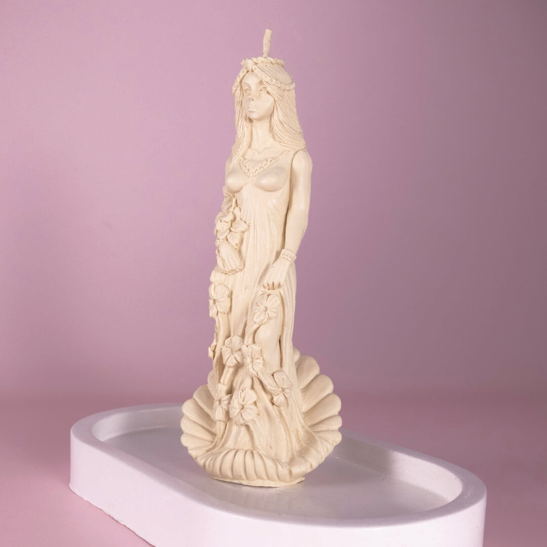 Scented Beeswax Candle "Sea Maiden"