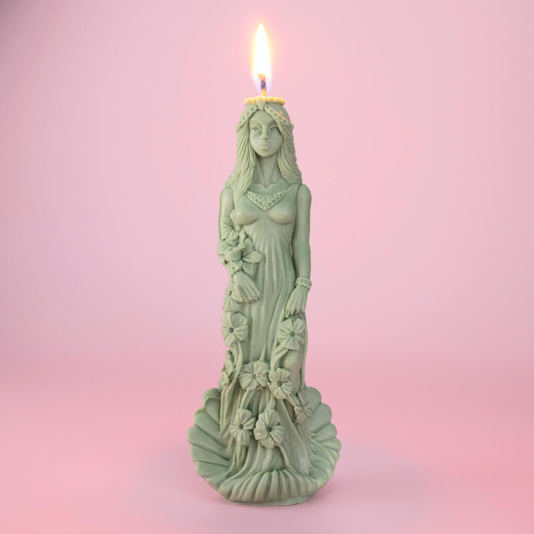 Scented Beeswax Candle "Sea Maiden"