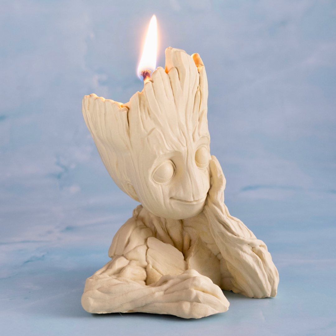 Świeca zapachowa z wosku pszczelego "Mały Groot" Candle Wonder